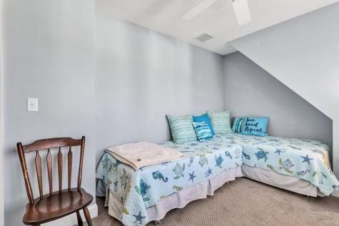 70 Lakeview Avenue Falmouth MA 02540