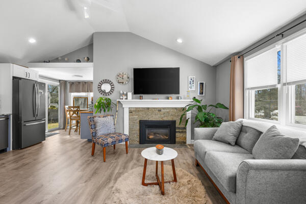 16 Hazelwood Road Dennis MA 02660