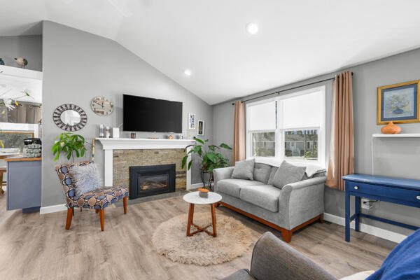 16 Hazelwood Road Dennis MA 02660