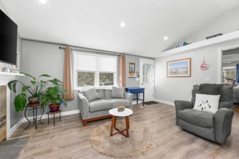 16 Hazelwood Road Dennis MA 02660