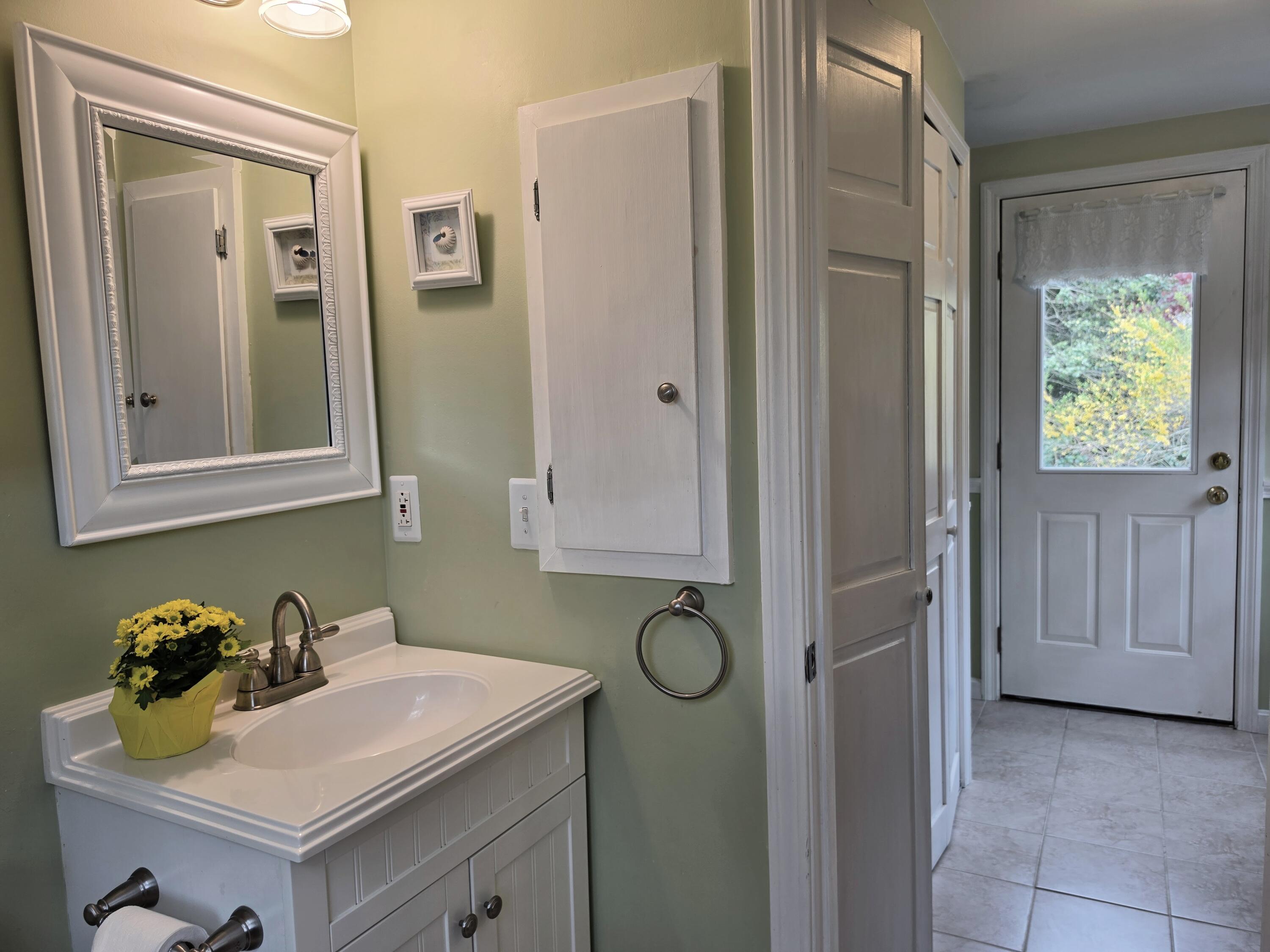 16 Pine Hollow Road Falmouth MA 02536