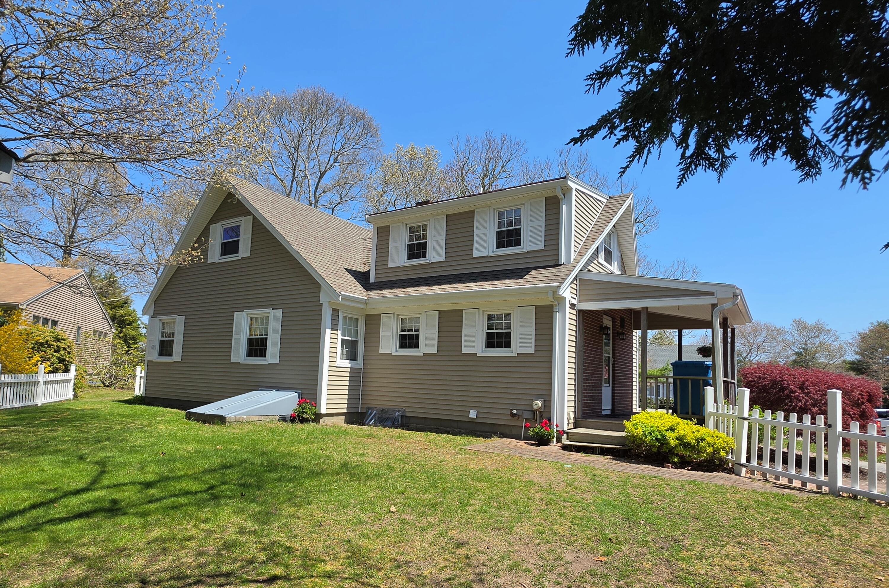 16 Pine Hollow Road Falmouth MA 02536
