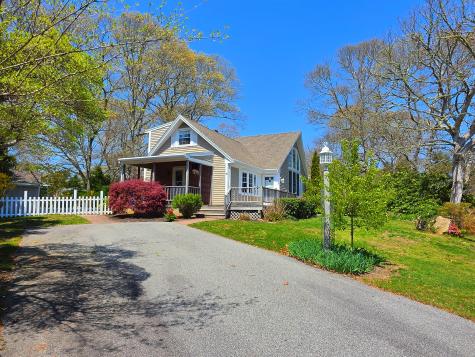 16 Pine Hollow Road Falmouth MA 02536