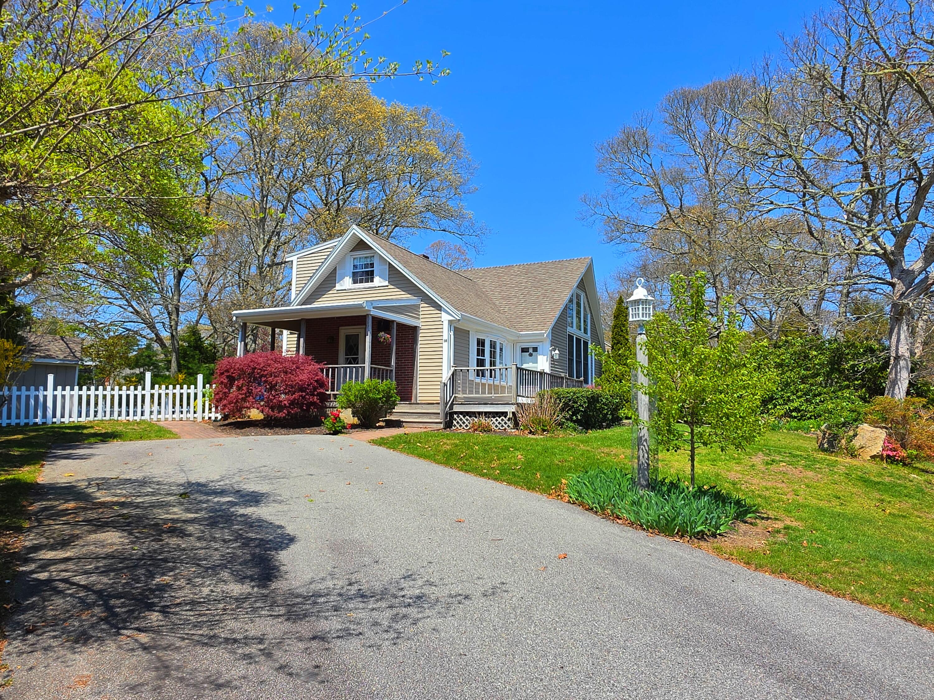 16 Pine Hollow Road Falmouth MA 02536