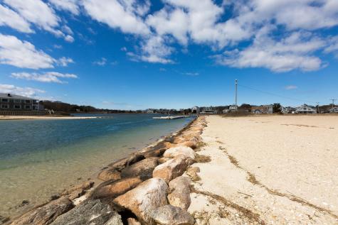 9 Roberta Drive Yarmouth MA 02673