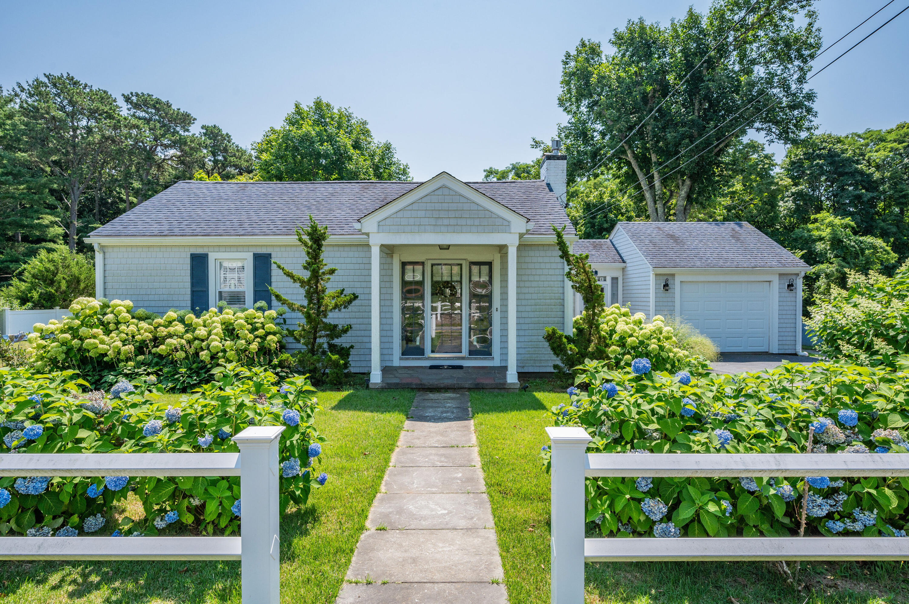 46 Pine Street Falmouth MA 02556