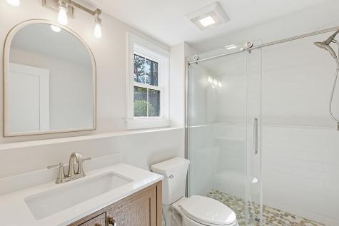 31 Marway Mashpee MA 02649