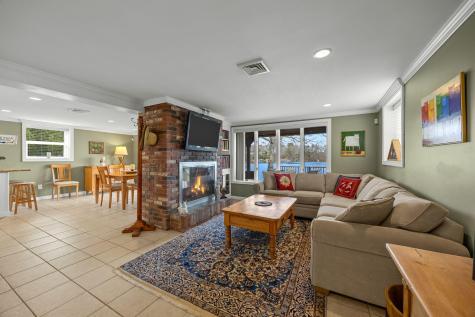100 Lakeview Boulevard Plymouth MA 02360