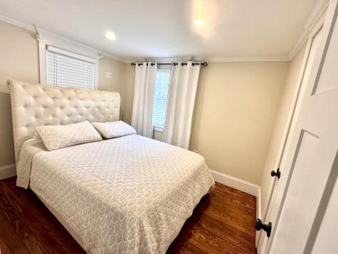 73 Kings Way Barnstable MA 02601