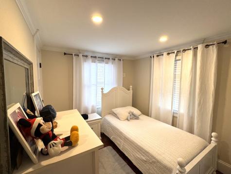 73 Kings Way Barnstable MA 02601