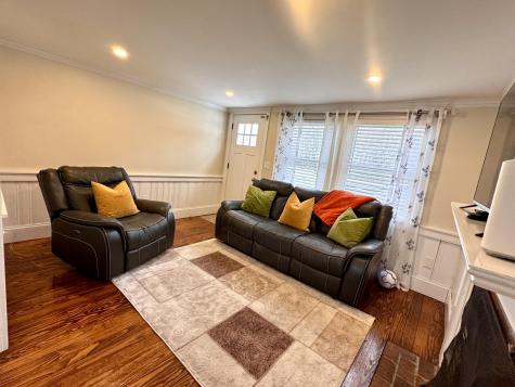 73 Kings Way Barnstable MA 02601