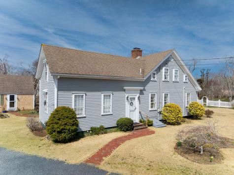 16 Shore Road Truro MA 02666