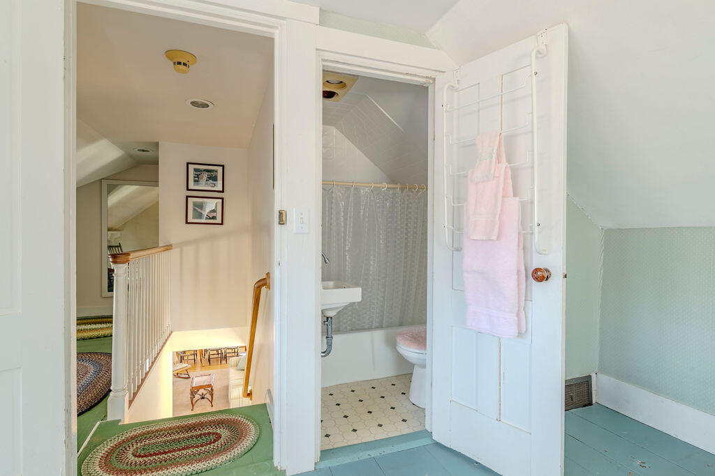 16 Shore Road Truro MA 02666