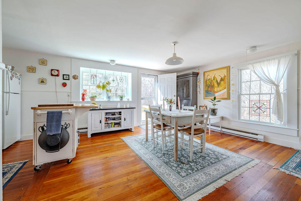 16 Shore Road Truro MA 02666