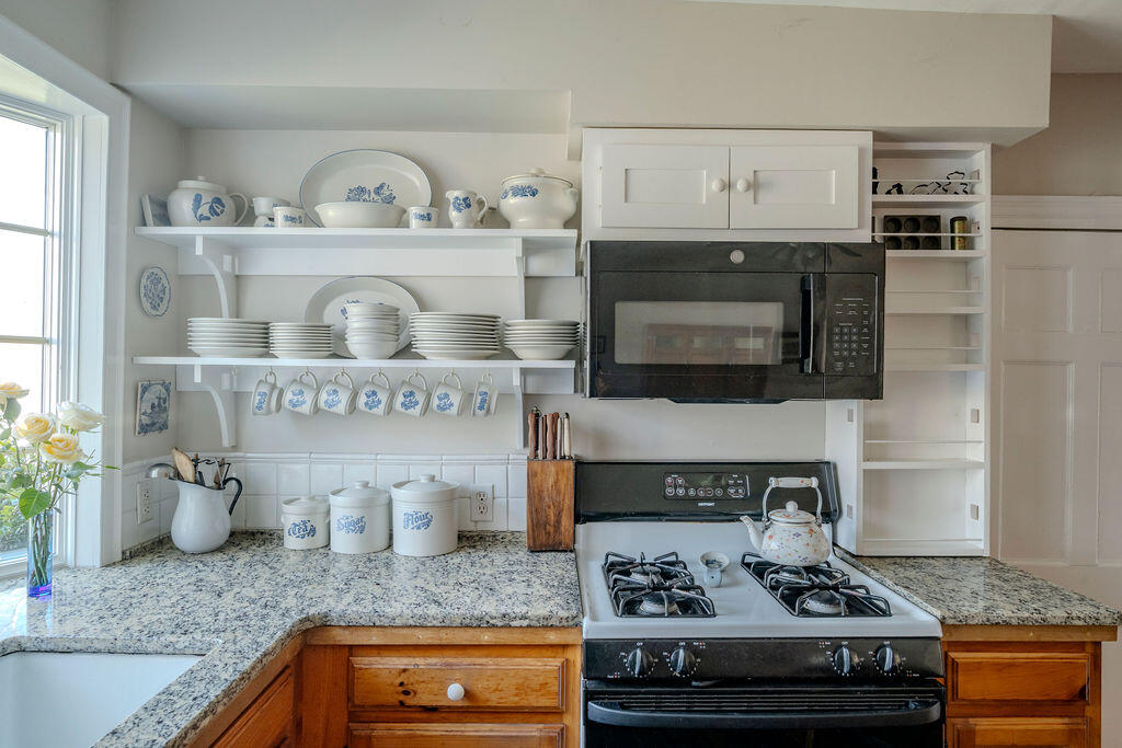 16 Shore Road Truro MA 02666
