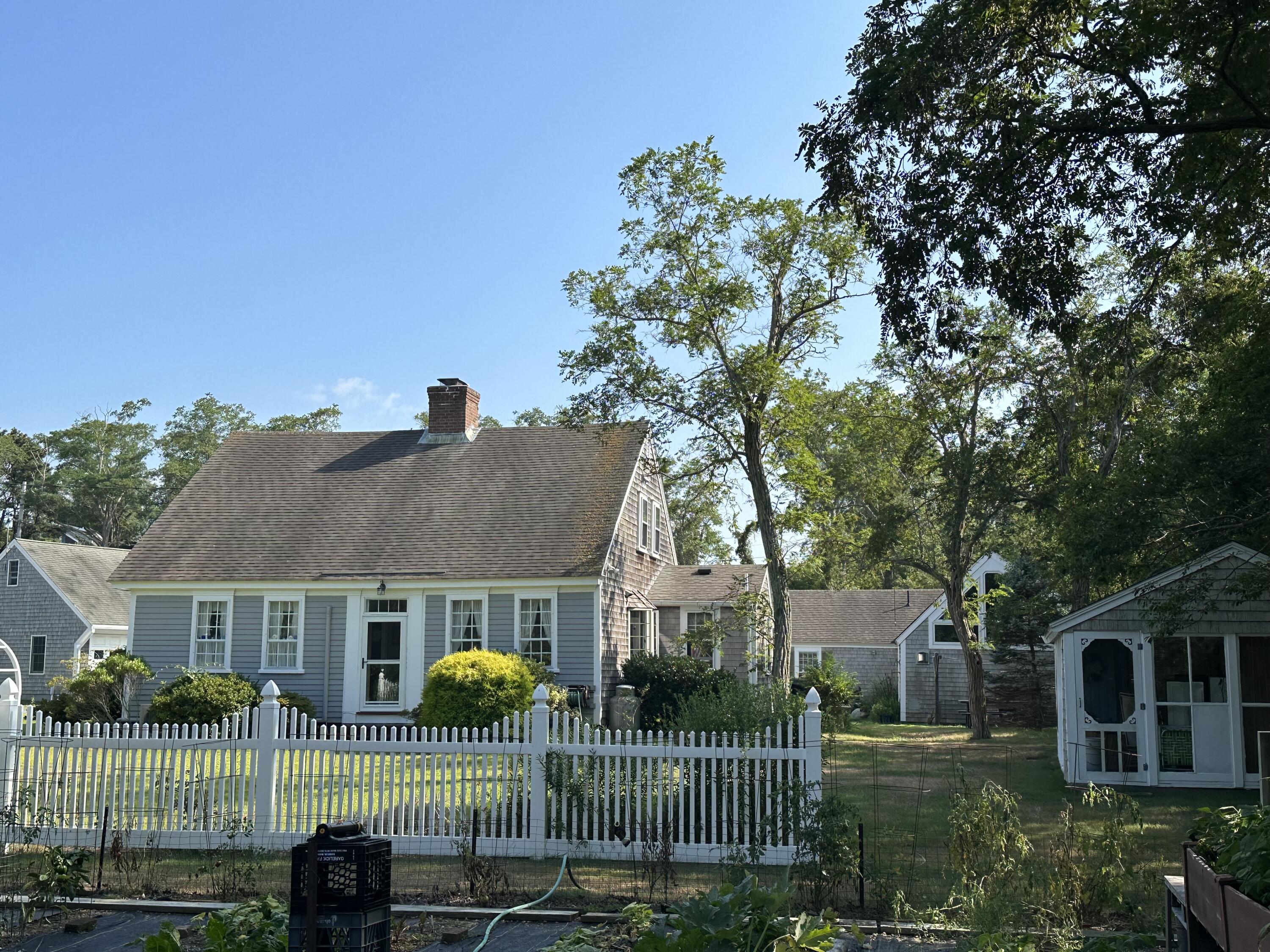 16 Shore Road Truro MA 02666