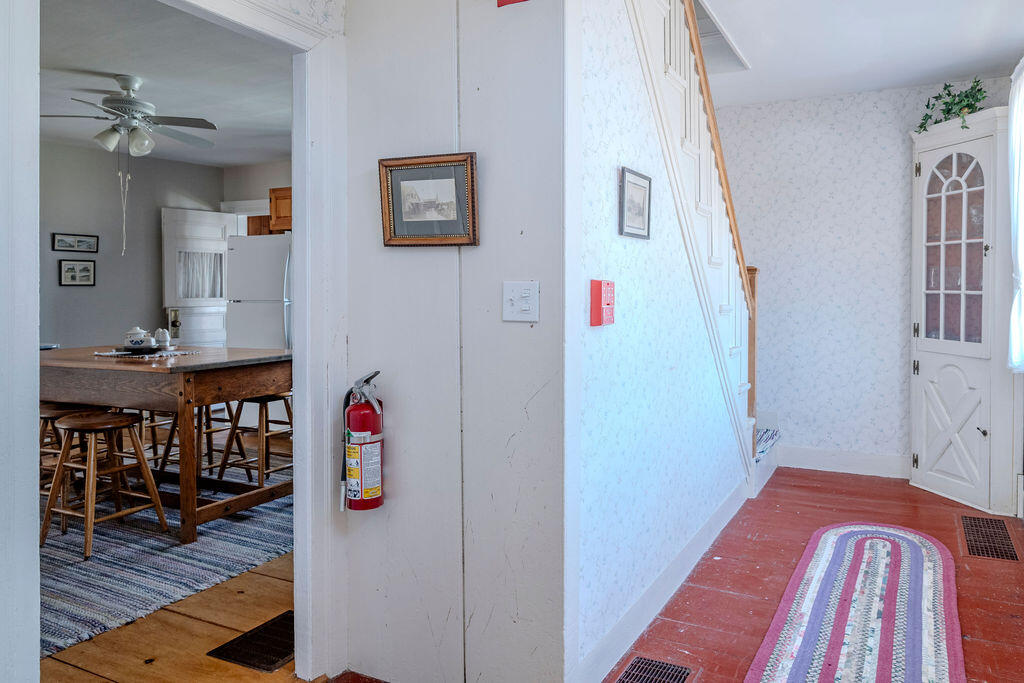 16 Shore Road Truro MA 02666