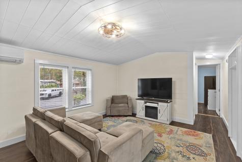 117 Ruxton Circle Mashpee MA 02649