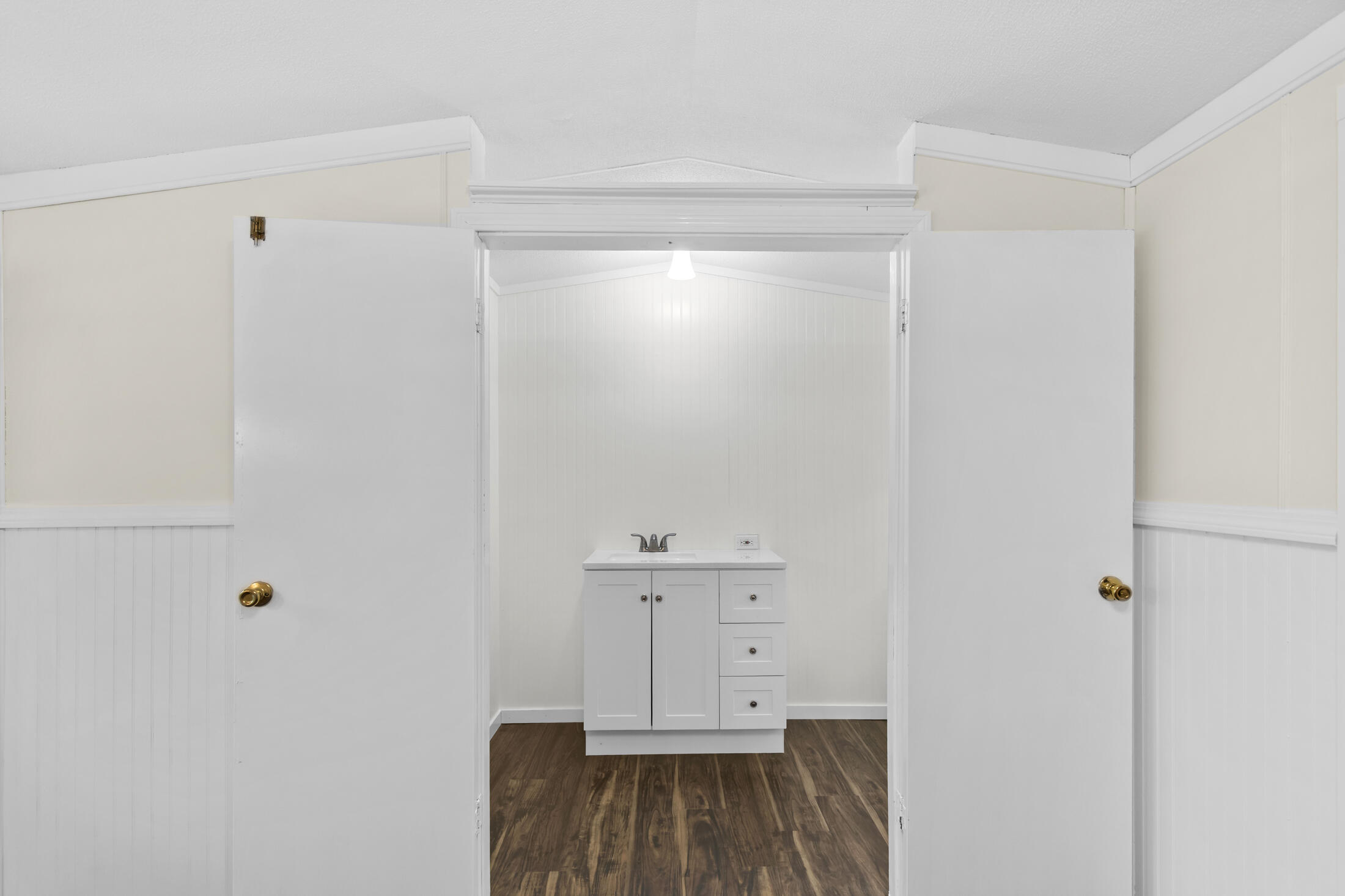 117 Ruxton Circle Mashpee MA 02649