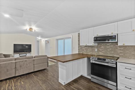 117 Ruxton Circle Mashpee MA 02649