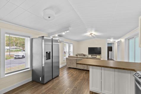 117 Ruxton Circle Mashpee MA 02649