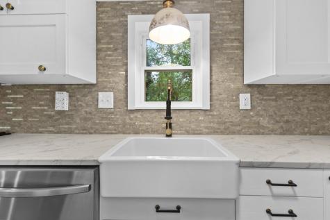 117 Ruxton Circle Mashpee MA 02649