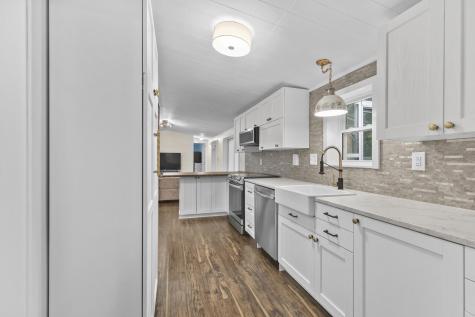 117 Ruxton Circle Mashpee MA 02649