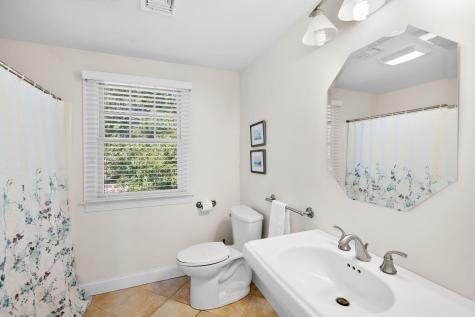 64 Randolph Street Teaticket MA 02536