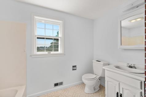 584 Circuit Avenue Pocasset MA 02559