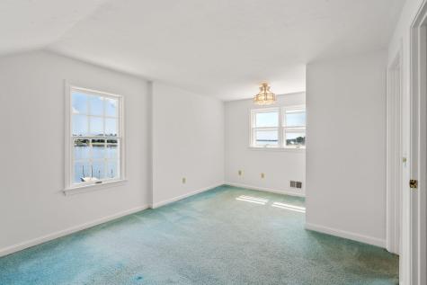 584 Circuit Avenue Pocasset MA 02559