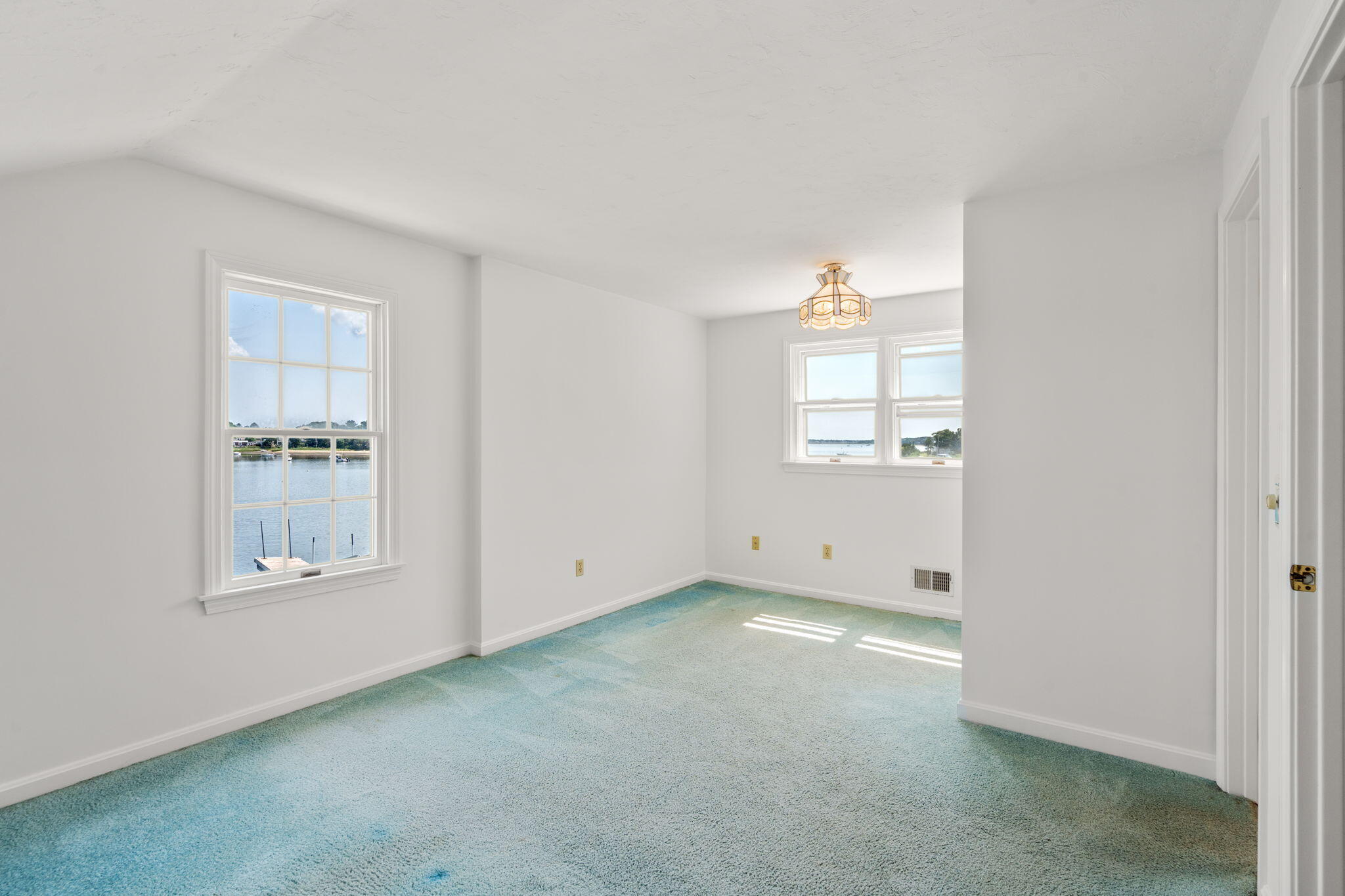 584 Circuit Avenue Pocasset MA 02559