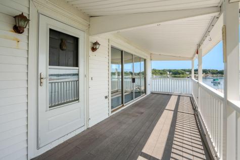 584 Circuit Avenue Pocasset MA 02559