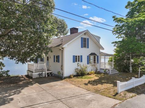 584 Circuit Avenue Pocasset MA 02559