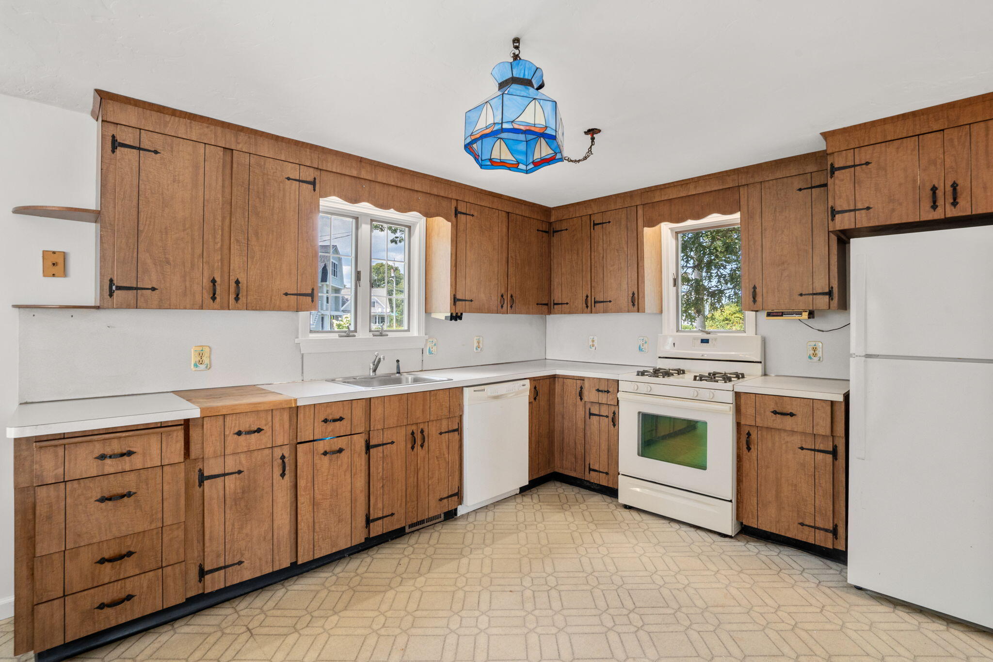 584 Circuit Avenue Pocasset MA 02559