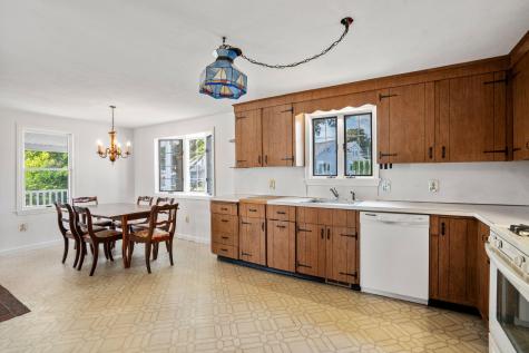 584 Circuit Avenue Pocasset MA 02559