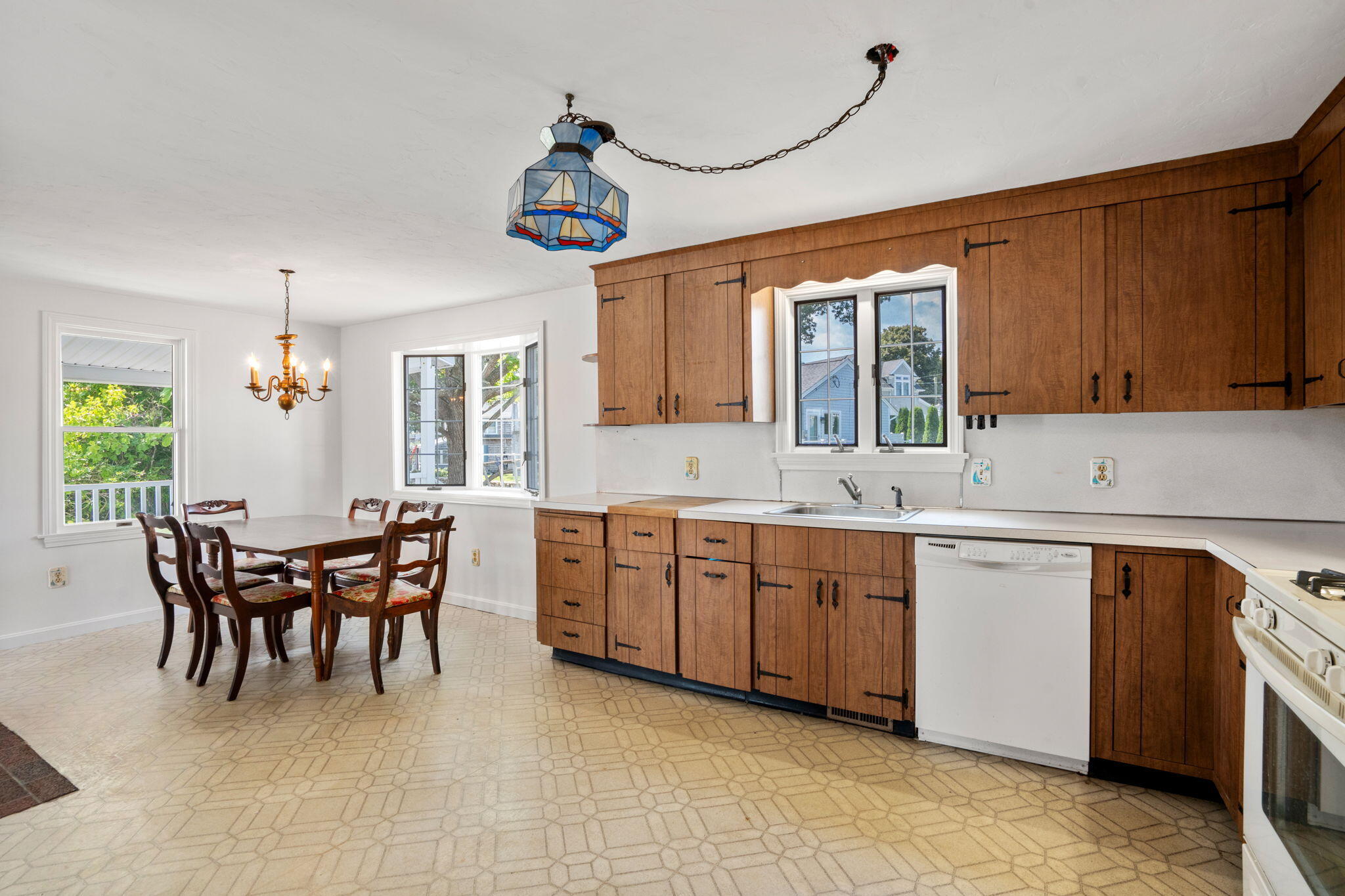 584 Circuit Avenue Pocasset MA 02559