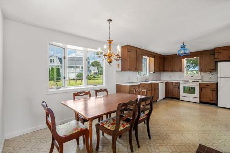 584 Circuit Avenue Pocasset MA 02559