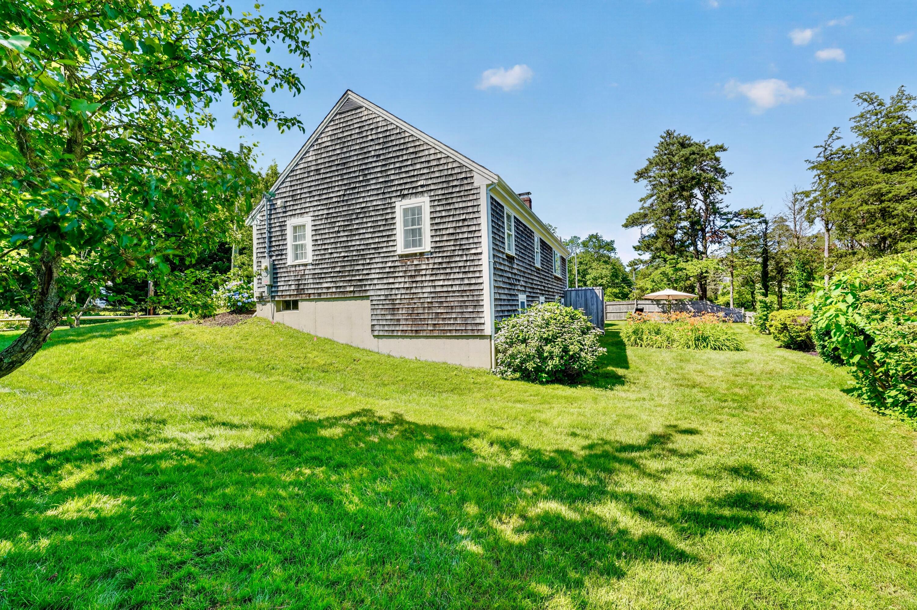 19 Whig Street Dennis MA 02638