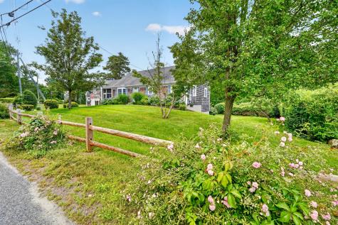 19 Whig Street Dennis MA 02638