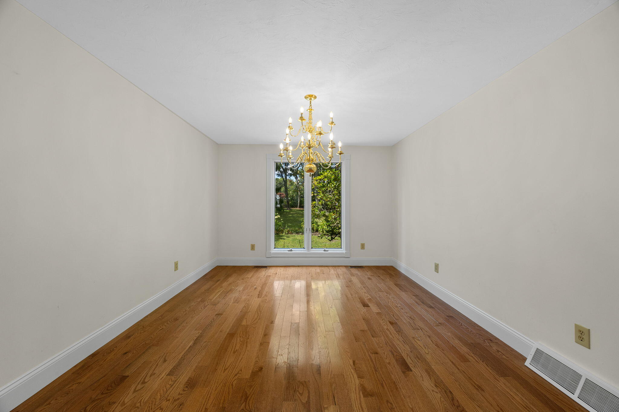 409 Currier Road Falmouth MA 02536