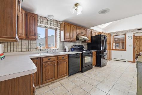 7 Swift Avenue Wareham MA 02571