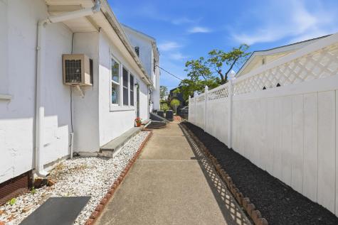 7 Swift Avenue Wareham MA 02571