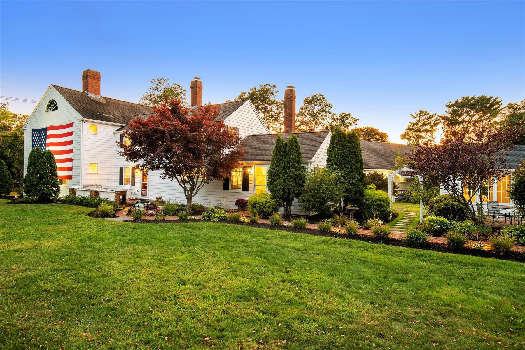 224 Waquoit Highway Teaticket MA 02536