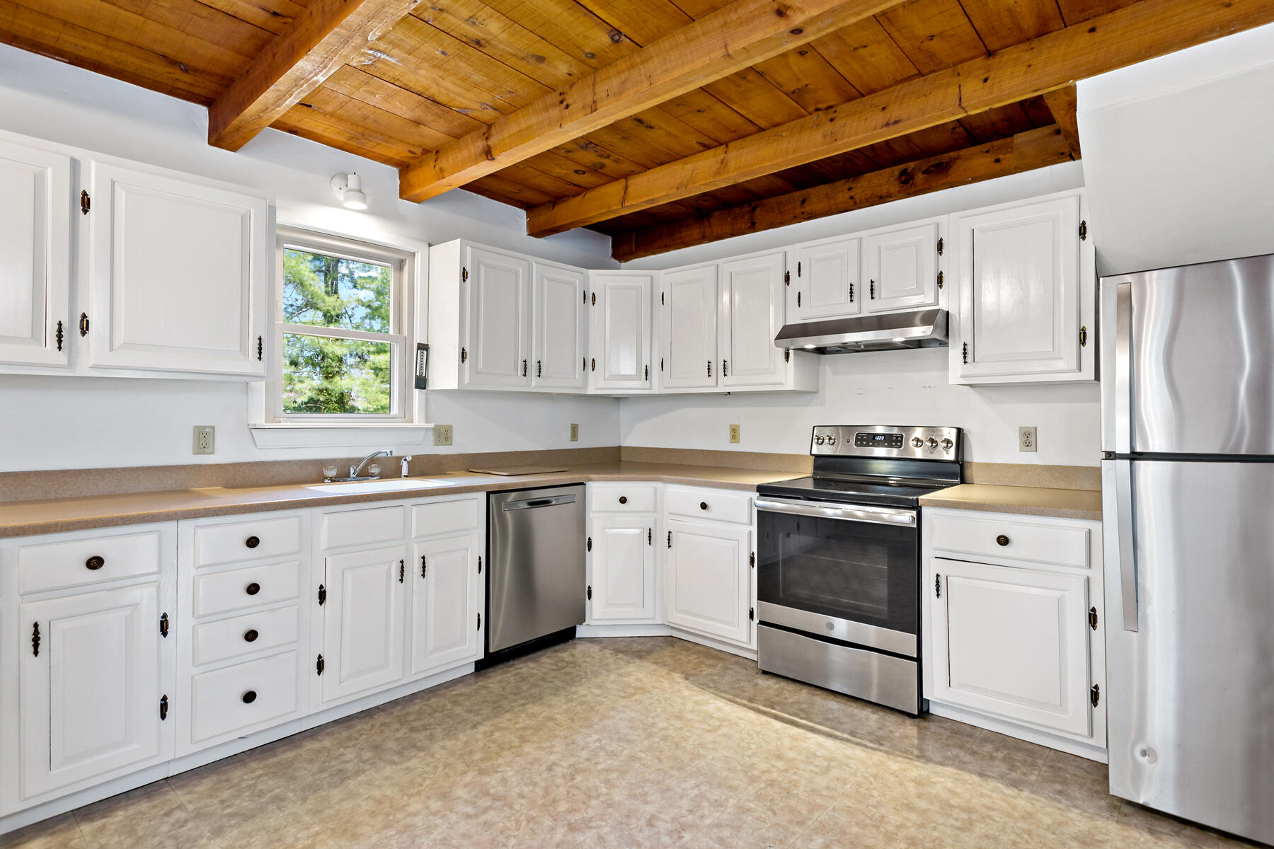 4 Oak Ridge Drive Bourne MA 02559
