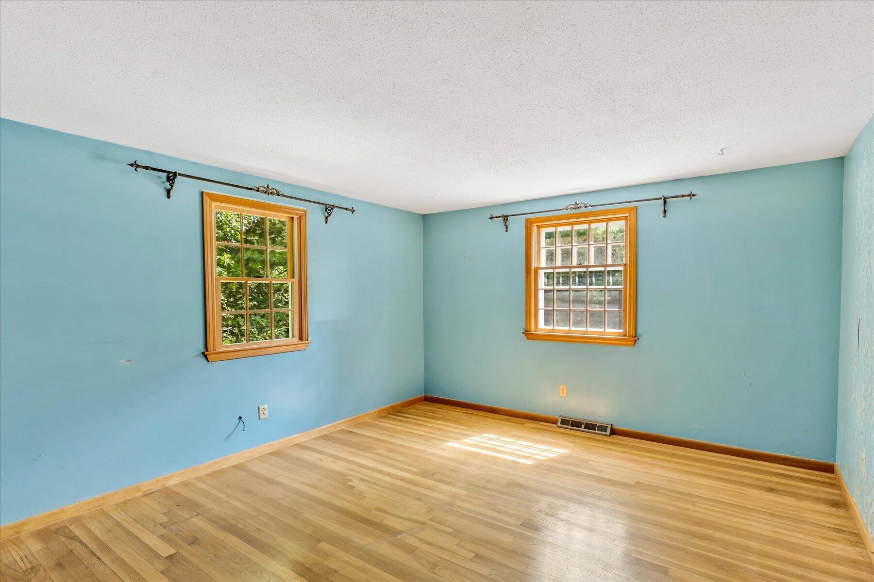 804 Putnam Avenue Cotuit MA 02635