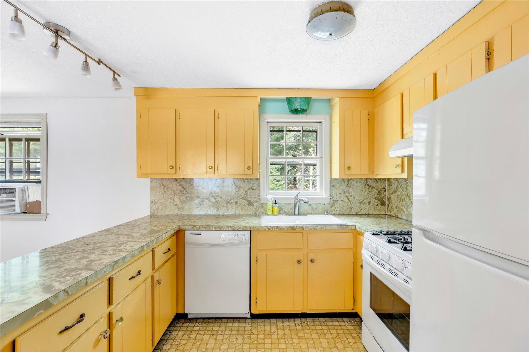 804 Putnam Avenue Cotuit MA 02635