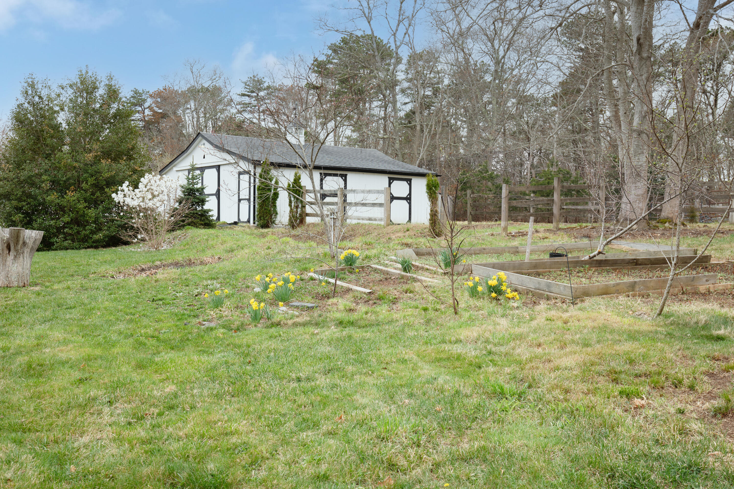 39 Lovells Lane Mashpee MA 02649