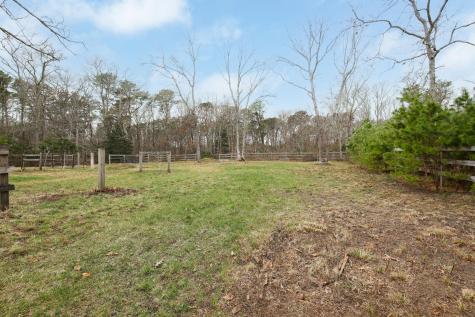 39 Lovells Lane Mashpee MA 02649