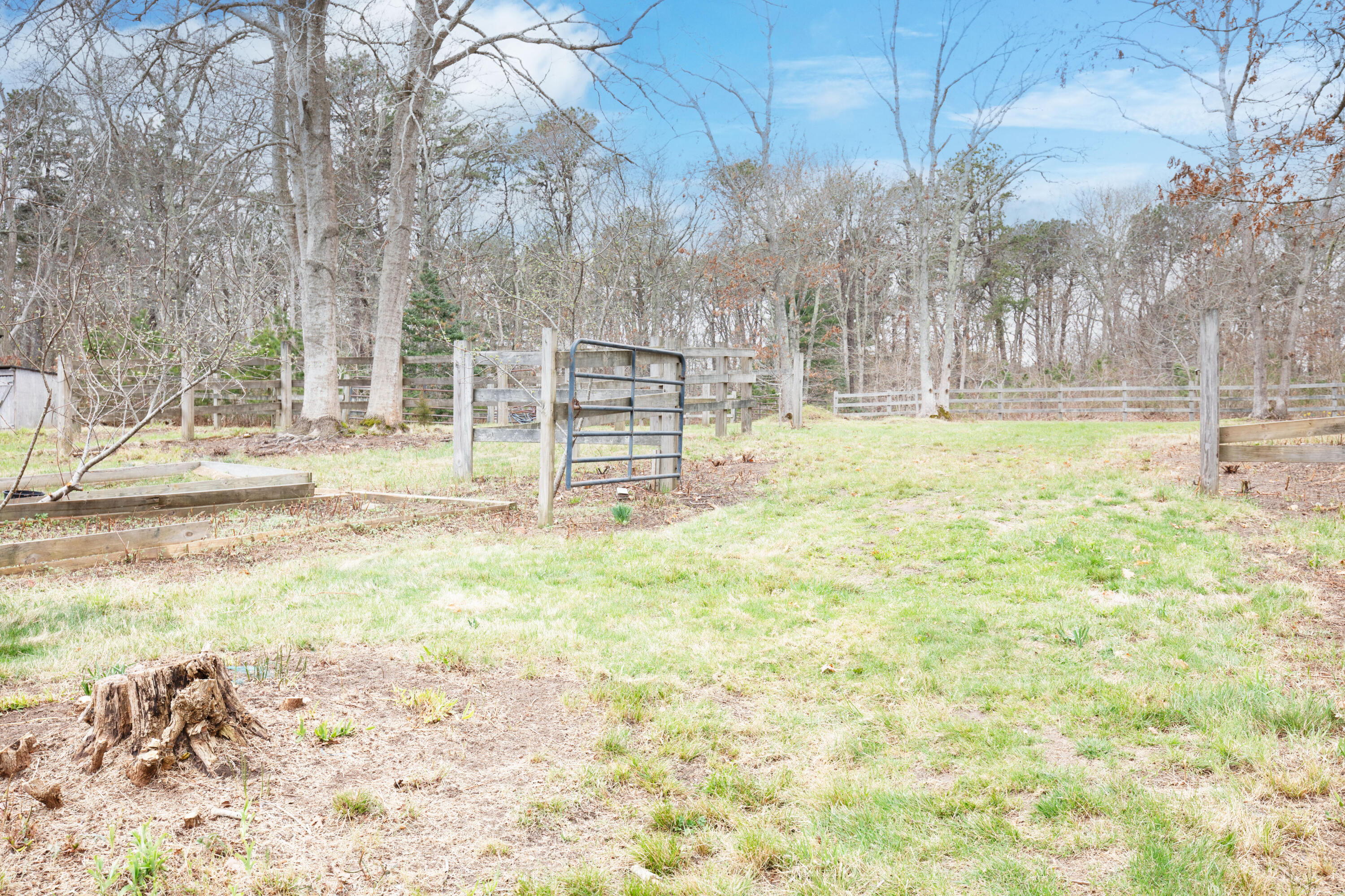 39 Lovells Lane Mashpee MA 02649