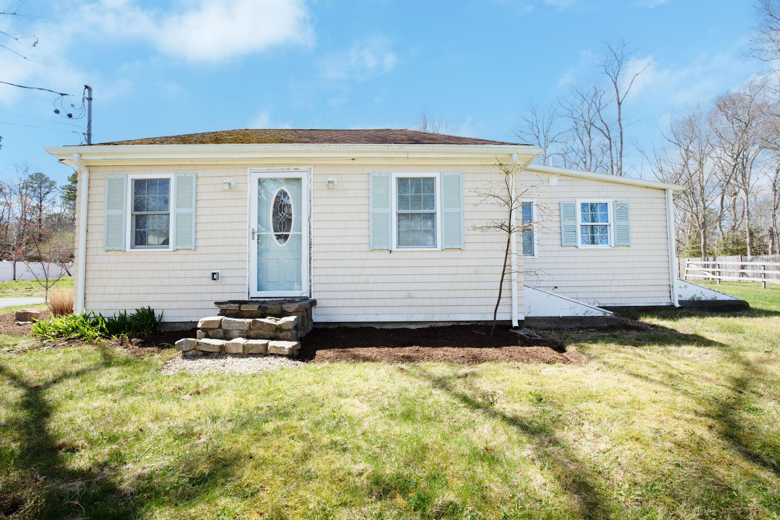 39 Lovells Lane Mashpee MA 02649